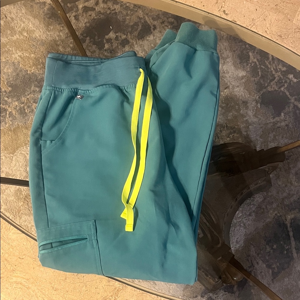 Figs high waisted jogger